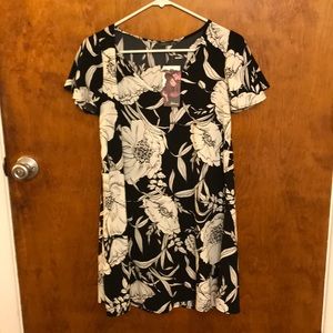 Soprano black and white floral dress